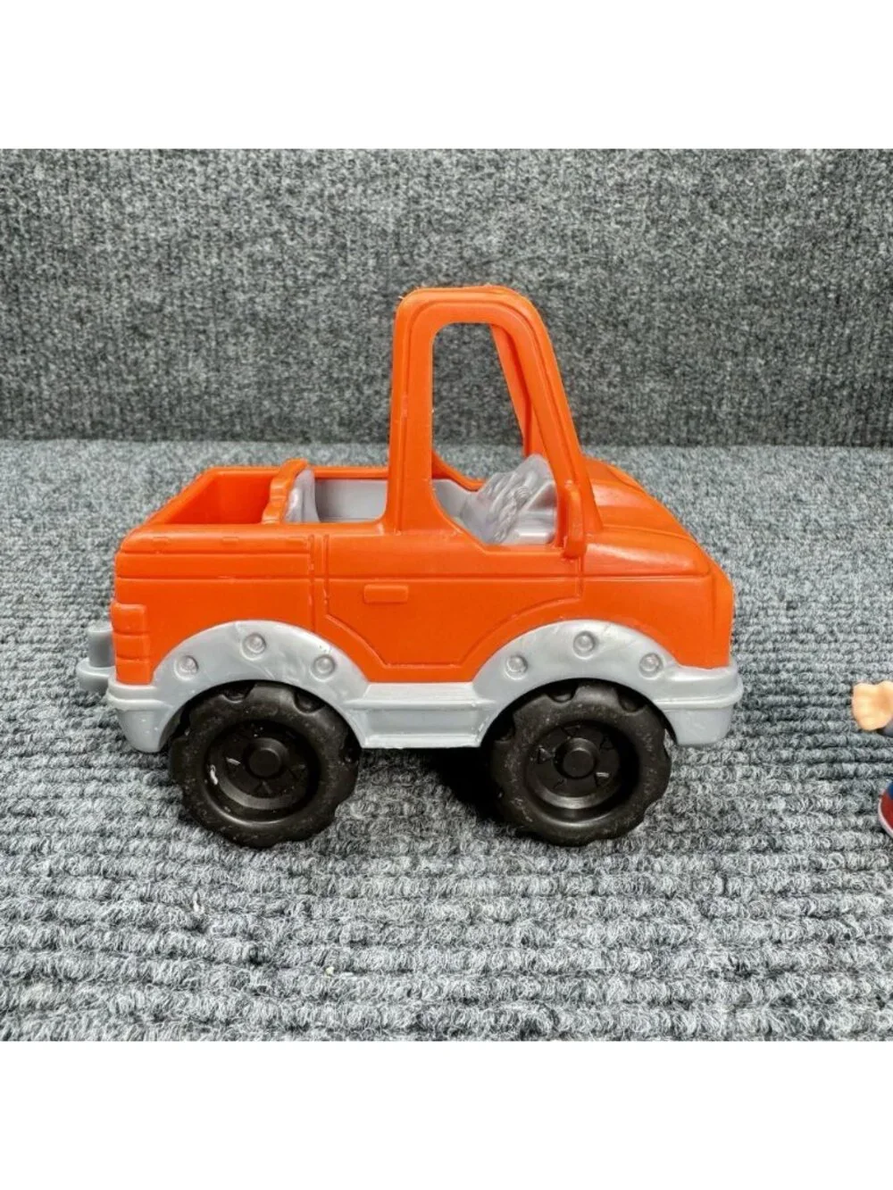 Fisher Price Little People Orange Truck Jeep Car Help A Friend + Boy Figure Tow
